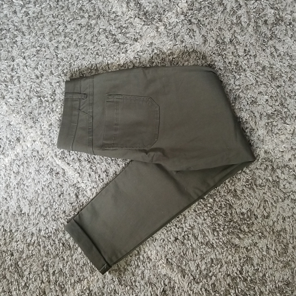 Democracy crop capris